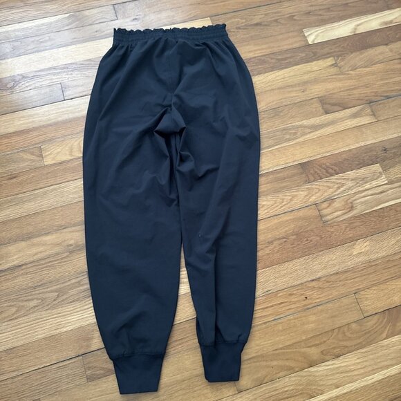 Abercrombie & Fitch Pants Black Cuffed Elastic Waist Minimalist High Waist SZ M - Picture 5 of 5